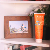 avene solar infantil