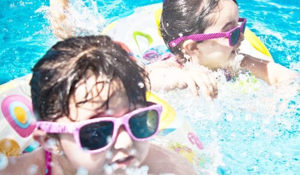 Sprays solares en verano o cremas de sol